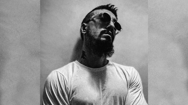 Rota – Uslu Şarkı Sözleri