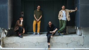 Son Feci Bisiklet – Kapris Şarkı Sözleri