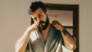 Velet – Ben En Çok Sana Yakışırım Şarkı Sözleri