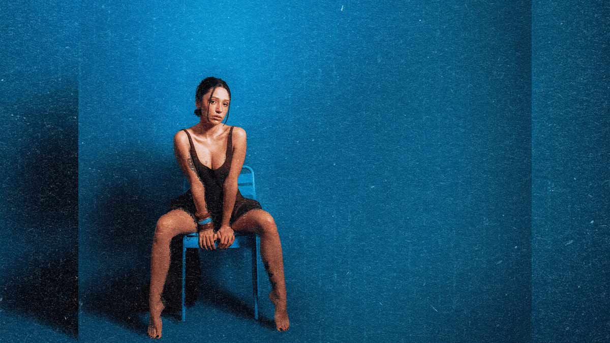 Zeynep Bastık – Kör Sevdam Şarkı Sözleri