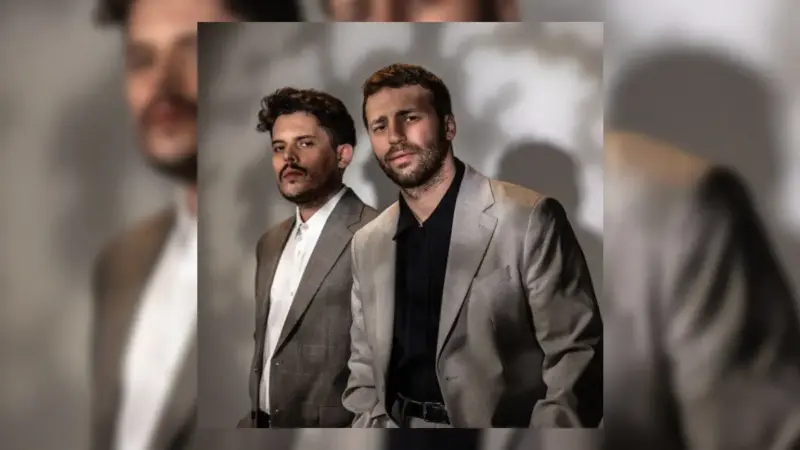 Anıl Durmuş & Ahmet Hatipoğlu – Acıyor Kalbim Şarkı Sözleri