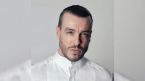 Cem Adrian – Seni Sevmek Şarkı Sözleri