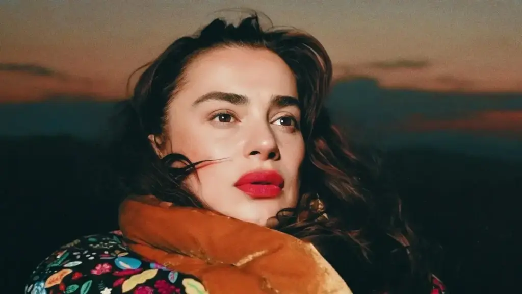 Ceylan Ertem – Aşkla video