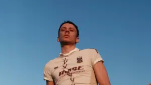 Edis – Bir Yol Şarkı Sözleri