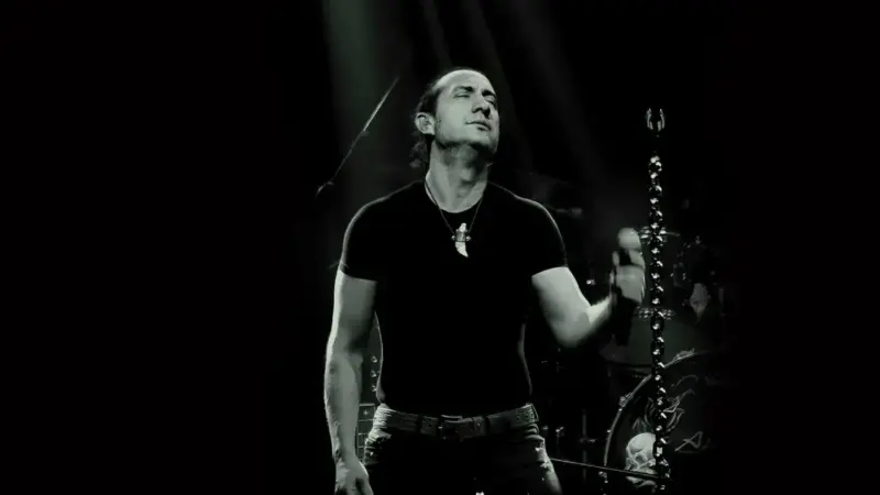 Kıraç – Gönül Şarkı Sözleri