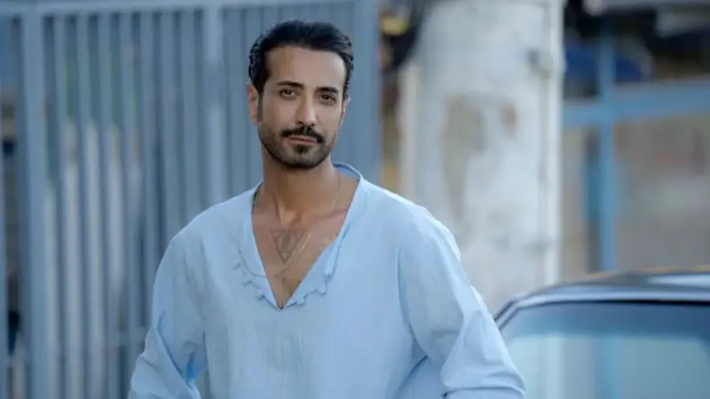 Tan Taşçı – Sokağından Geçmezdim Şarkı Sözleri