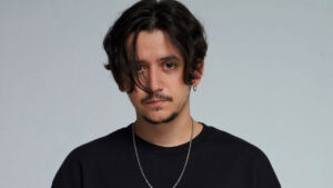 Batuhan Kordel – Şarkıları Sen Seç Şarkı Sözleri