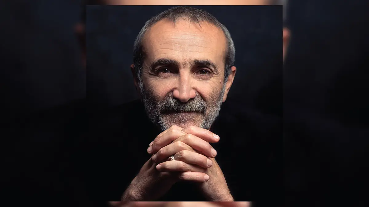Cengiz Özkan – Ne Feryad Edersin Divane Bülbül Şarkı Sözleri