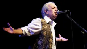 Edip Akbayram – Haberin Var Mı Şarkı Sözleri