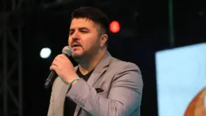 Hasan Dursun – Giydim Beyazları İlahi Sözleri