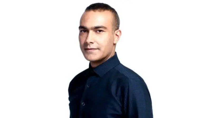 Mümin Sarıkaya – Yazın Yağar Kar Başıma Şarkı Sözleri