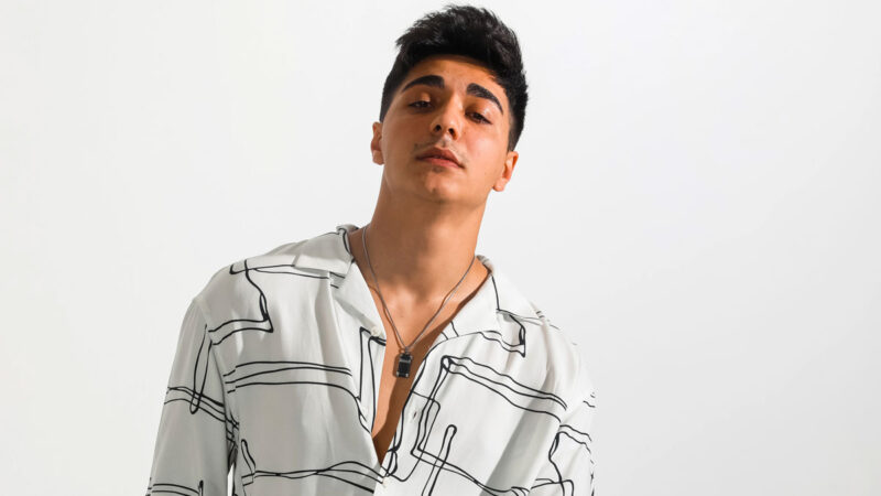 Sezer Sarıgöz – Zor Gerçekten Zor Şarkı Sözleri