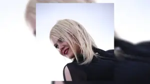 Sibel Karabaş – Sevda Yakmaz Kül Edermiş Şarkı Sözleri