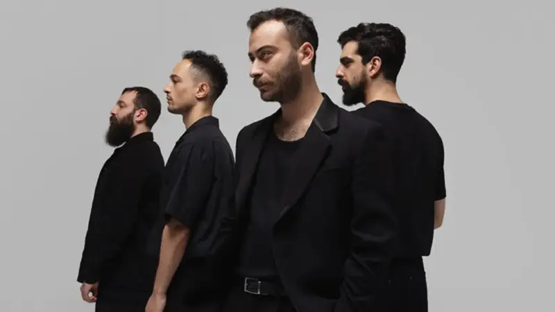 Yüzyüzeyken Konuşuruz – Geçmişten Geri Şarkı Sözleri