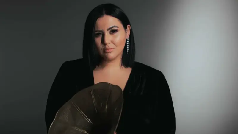 Esin Kaya – Bitti Mi Aşkımız Şarkı Sözleri