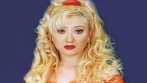 Güllü – Değmezmiş Sana Şarkı Sözleri