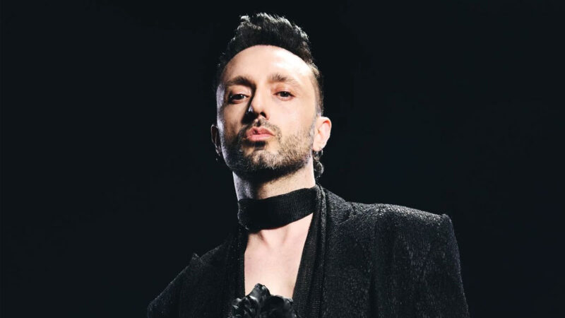 Mabel Matiz – Perperişan Şarkı Sözleri