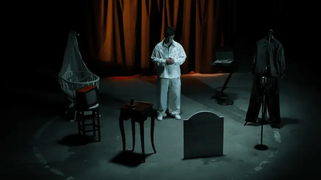 Poizi – Aklım Başımda Değil video