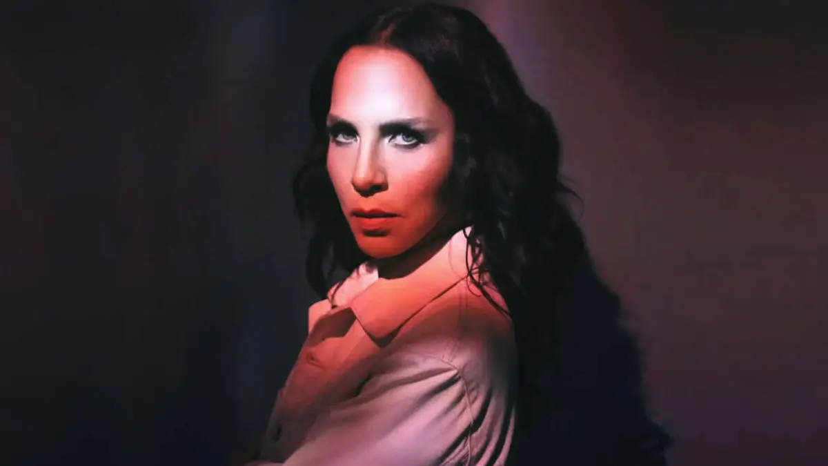 Sertab Erener – Söz Bitti Şarkı Sözleri