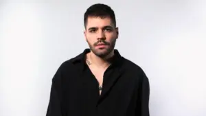 Emir Can İğrek – Balkon Şarkı Sözleri