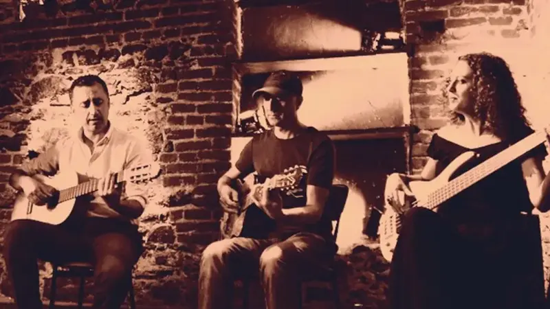 Grup Abdal – Yağmur Yağar Taş Üstüne Şarkı Sözleri