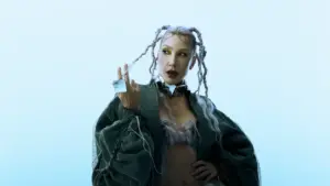 Hande Yener – Yasak Aşk Şarkı Sözleri