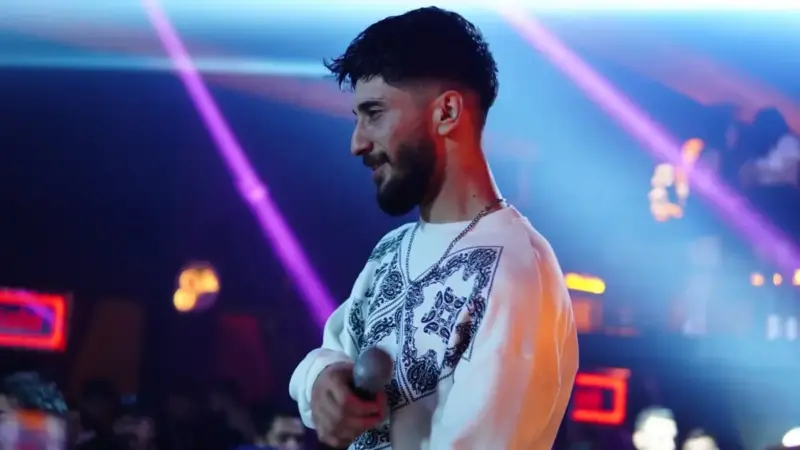 Mehmet Elmas – Giden Unutulur Elbet Şarkı Sözleri