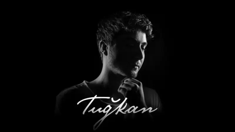 Tuğkan – Bana Öyle Geliyor Şarkı Sözleri