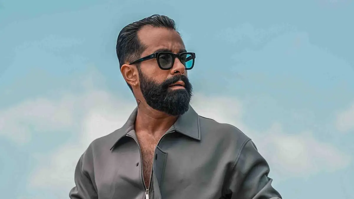 Gökhan Türkmen – Bir Başıma Şarkı Sözleri