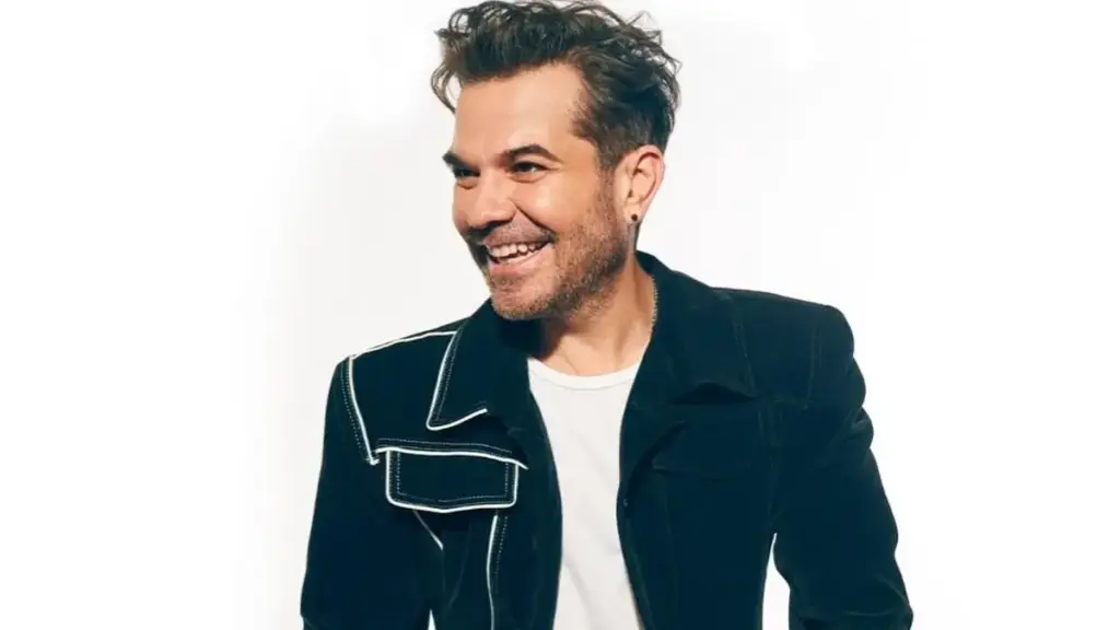 Kenan Doğulu – Ne İstersen O Şarkı Sözleri