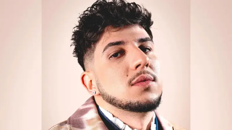 Shawty – İkimizi Böldün Şarkı Sözleri