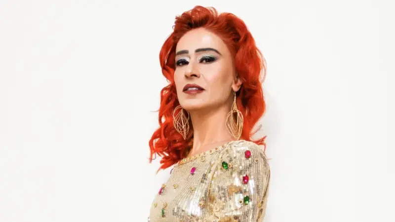 Yıldız Tilbe – Çat Kapı Şarkı Sözleri