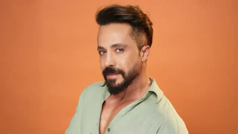 Bahadır Tatlıöz – Kafası Gelir Şarkı Sözleri