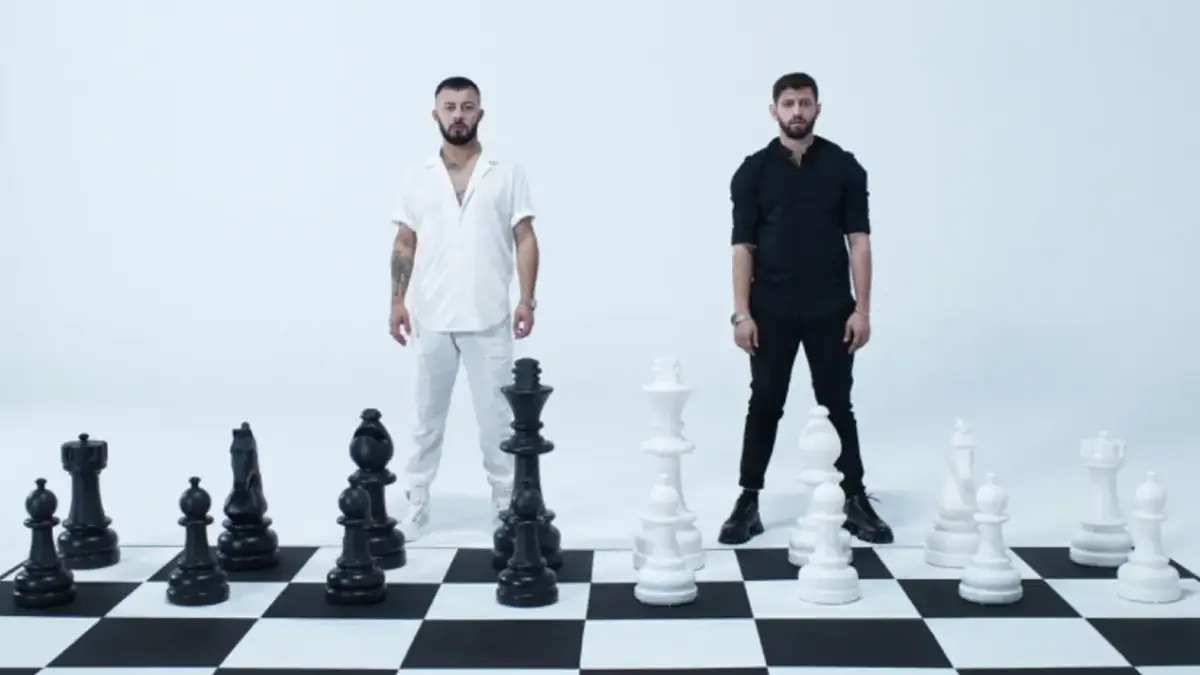 Burak Bulut & Kurtuluş Kuş – Herkes Duydu Şarkı Sözleri