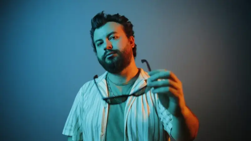 Cihan Mürtezaoğlu – Bir Beyaz Orkide Şarkı Sözleri