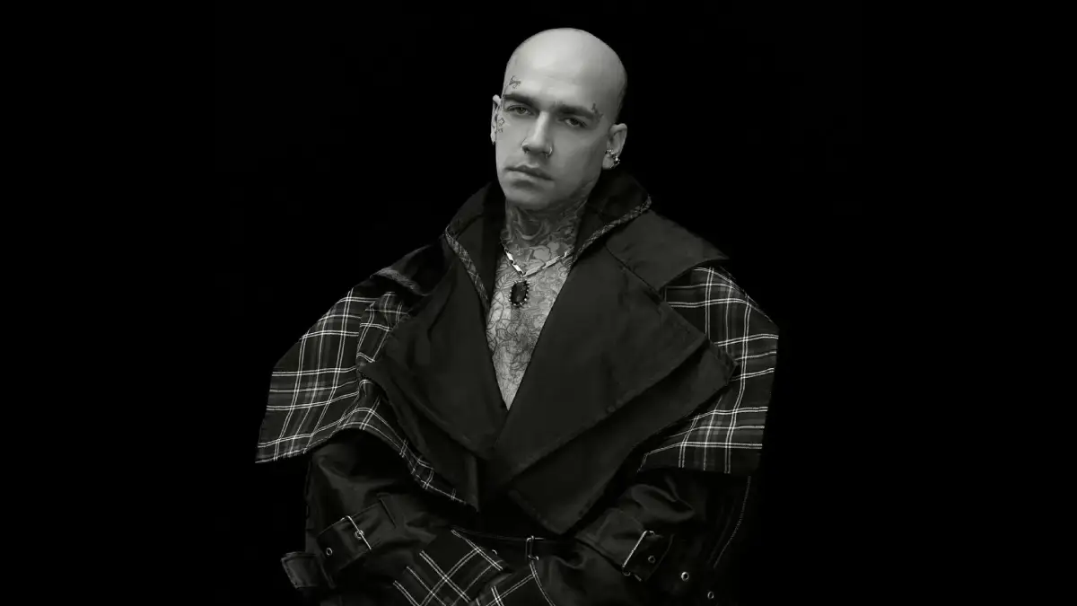 Ezhel – Deli Mi Ne Şarkı Sözleri