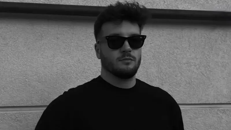 Göksel İpekçi – Duy Beni Şarkı Sözleri