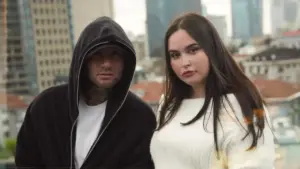 Öykü Döşer & Sokrat St – Bi Bölüm Daha Şarkı Sözleri