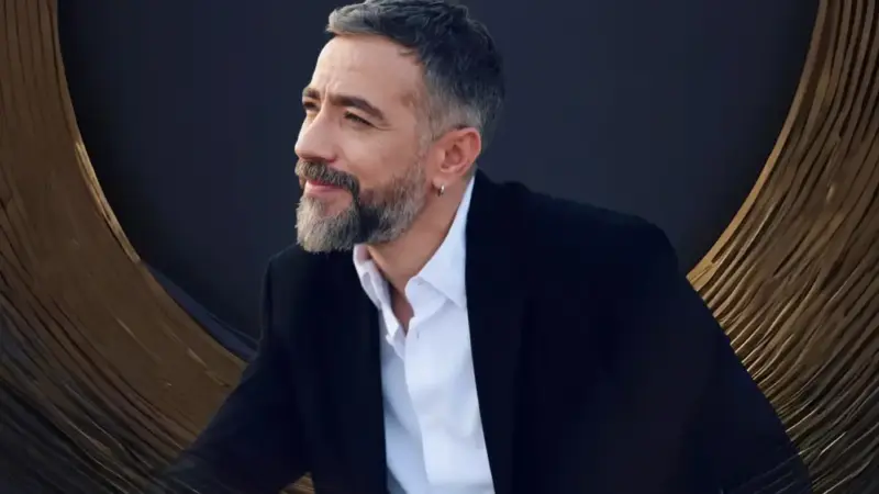 Resul Dindar – Hiç Şarkı Sözleri