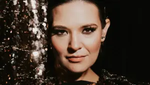 Tuğçe Kandemir – Yalnızlık Korosu Şarkı Sözleri