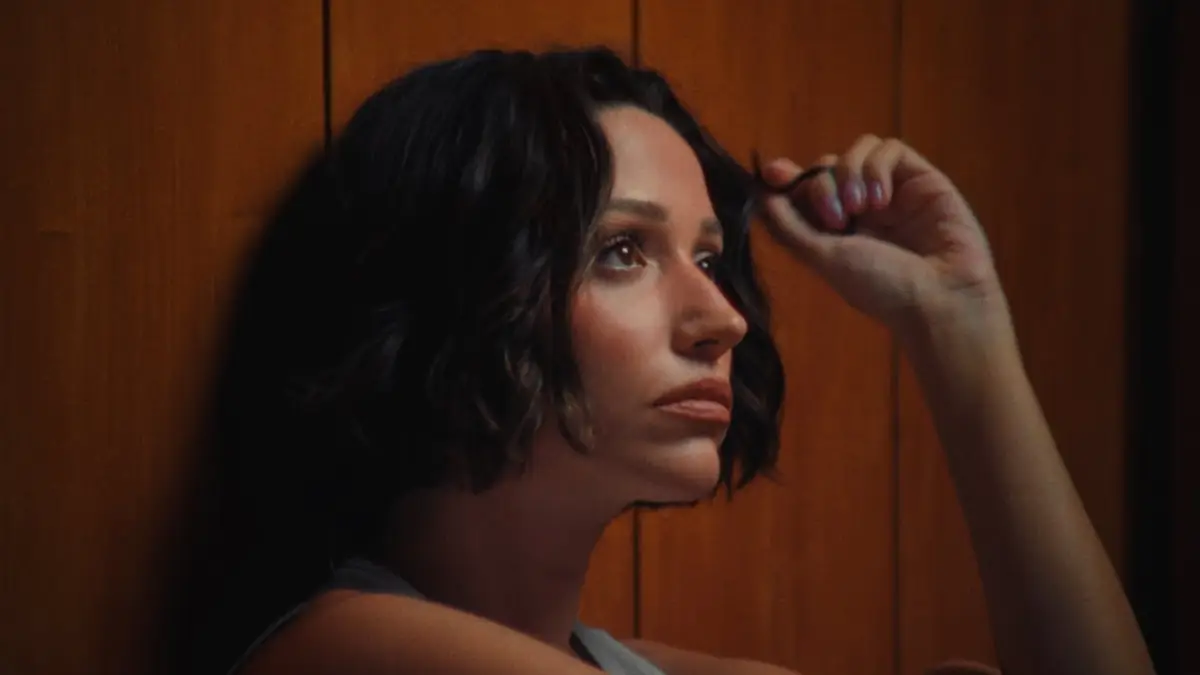 Zeynep Bastık – Zor Şarkı Sözleri