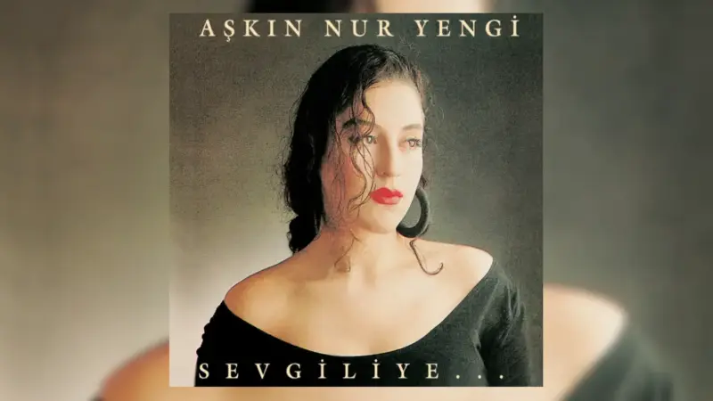 Aşkın Nur Yengi – Ayrılmam Şarkı Sözleri