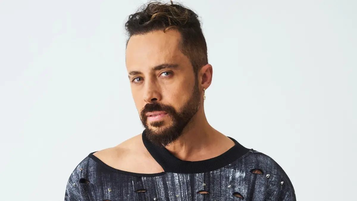 Bahadır Tatlıöz – Adam mı Ki Şarkı Sözleri