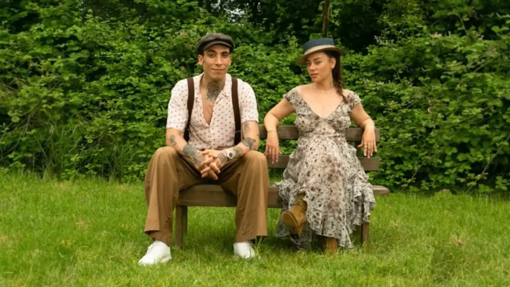 Can Bonomo ft. Demet Evgar – Rüyamda Buluttum video