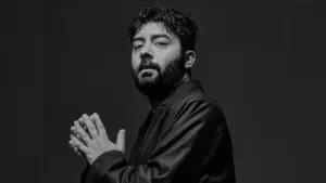 Kurtuluş Kuş – Adını Anarsam Şarkı Sözleri