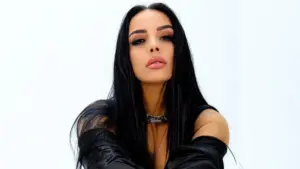 Seda Tripkolic – Dönsün Geri Şarkı Sözleri