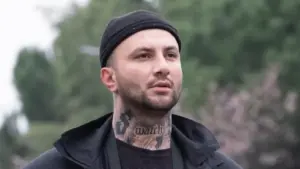 Sokrat St – İyi Gelir Diye Şarkı Sözleri