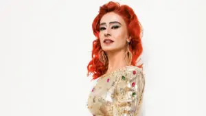 Yıldız Tilbe – Aşka Doyamadığım Şarkı Sözleri