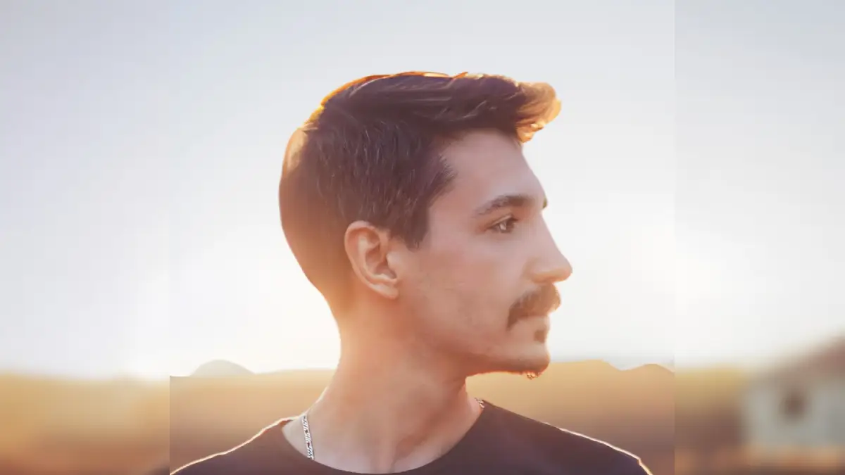 Alper Ayyıldız – Yerime Güveniyorum video