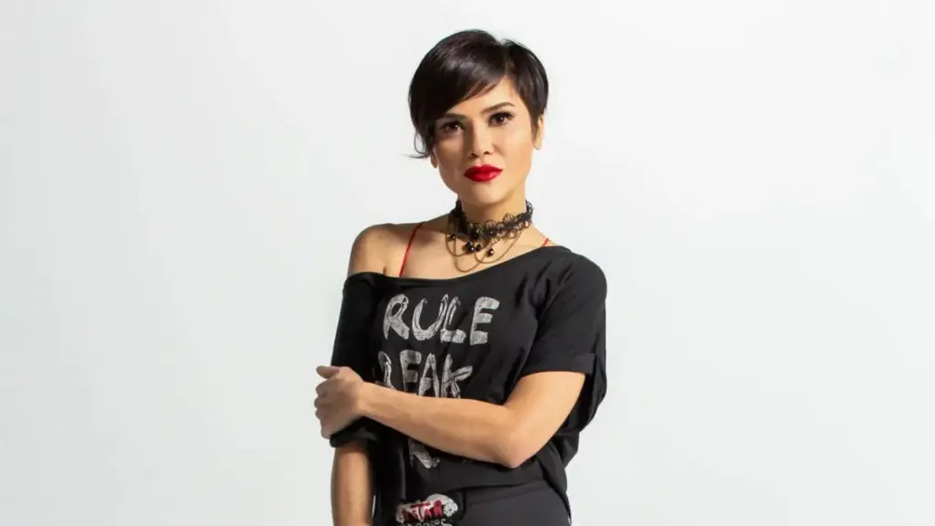 Aydilge – Zombi Şarkı Sözleri